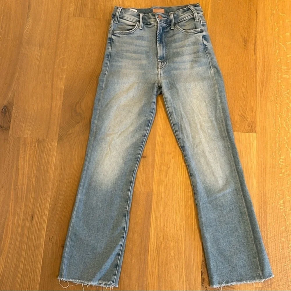 MOTHER The Hustler Ankle Fray Au Revoir
Light Wash High Rise Kick Flare 25 / 0 - Picture 8 of 11